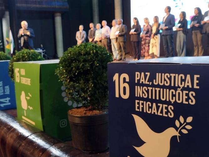 PARANAPREVIDÊNCIA recebe premiação da CGE pelo terceiro ano