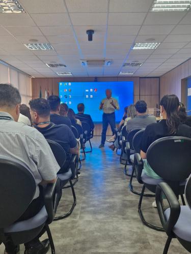 Evento da PARANAPREVIDÊNCIA discute perspectivas políticas e econômicas para 2026