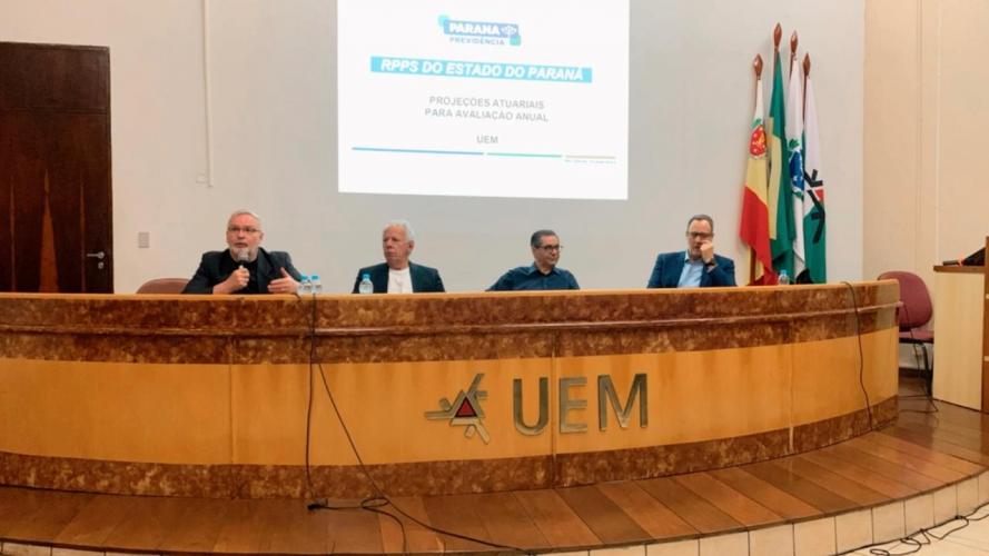 Diretores da PARANAPREVIDÊNCIA participam de palestra na UEM